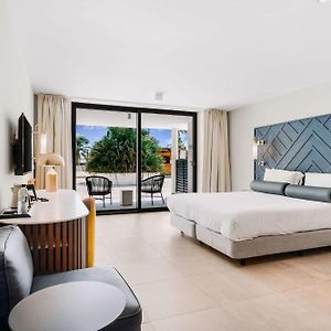 King Room Oceanfront Mobility Accessible Roll Shower